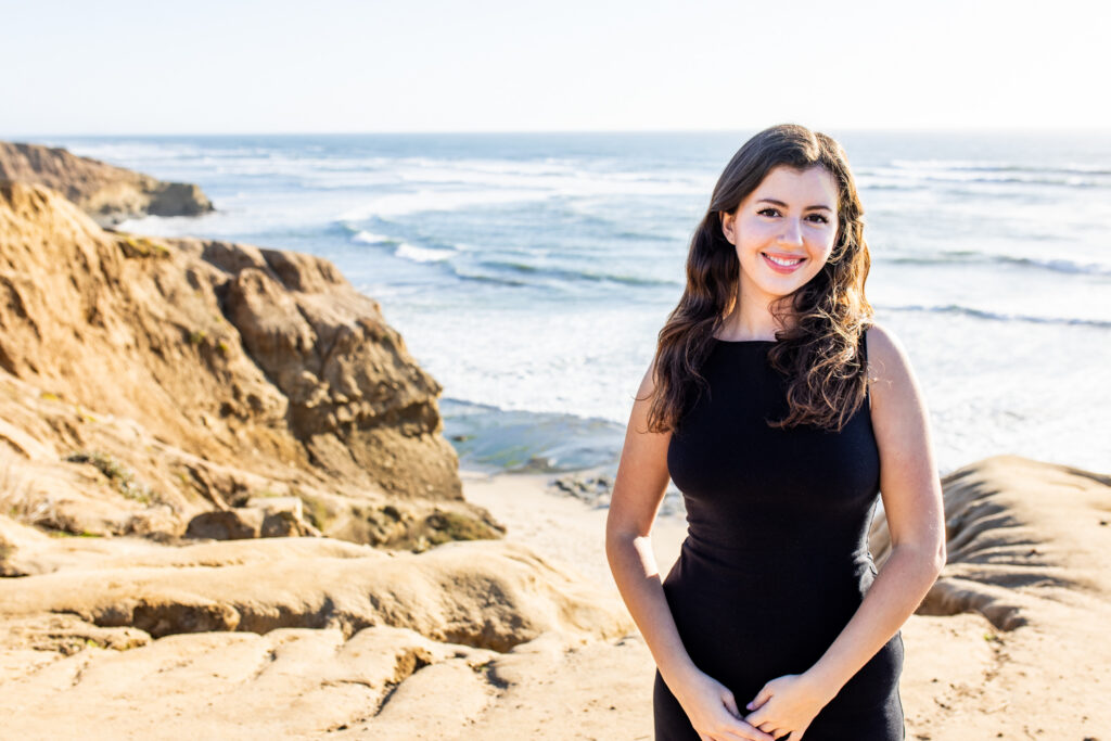 San Diego Graduation Photographer & Headshots at Sunset Cliffs graduation photos elleGphoto 8